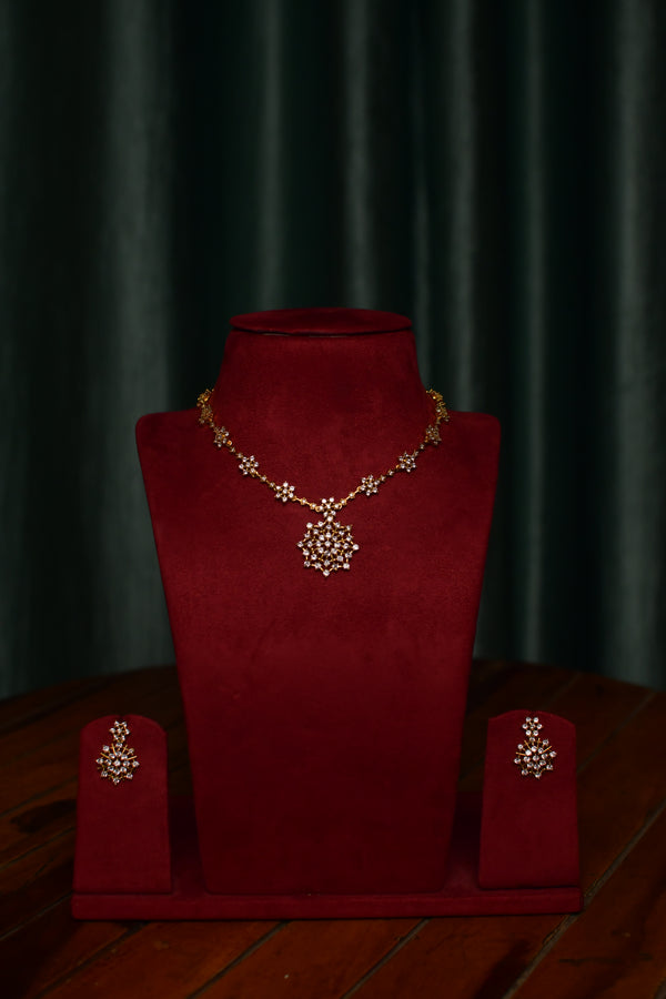 Floral Cluster Gold Necklace & Earring Set – Dazzling Women’s Jewelry | Party & Festive | SKU J10